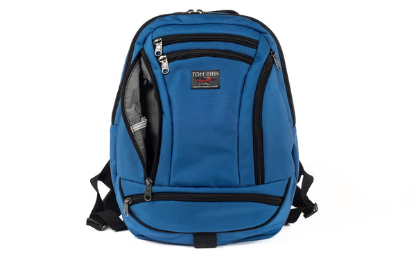 The Synapse 19 in Constellation (light blue) 525 Ballistic with Mountain Grey (grey with light grey grid) 210 Cerylon interior.